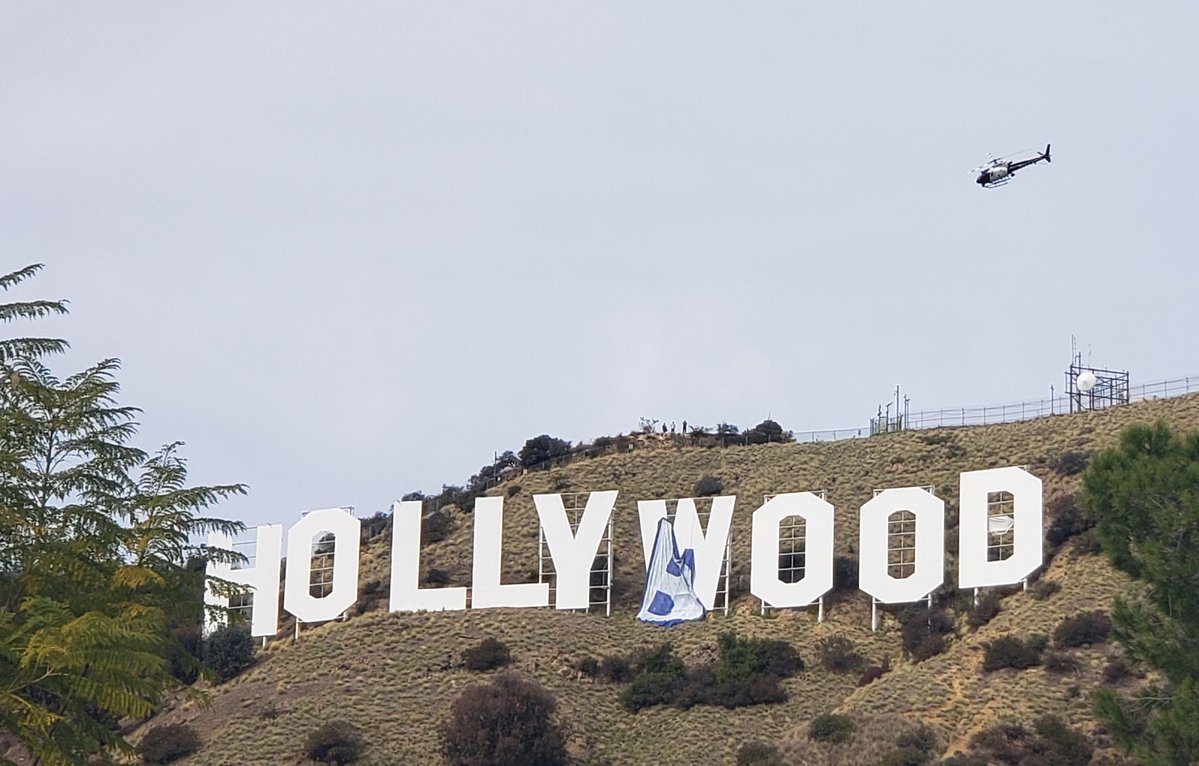 98 Yıllık Hollywood Tabelasını Değiştirdiler