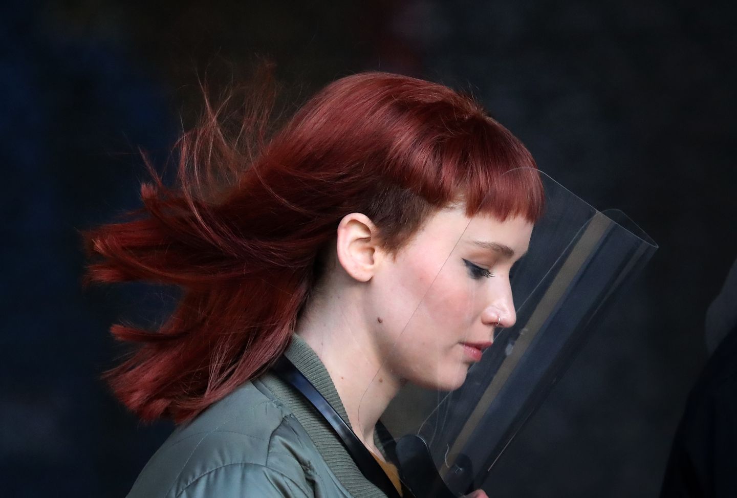 Jennifer Lawrence Film Setinde Yaralandı