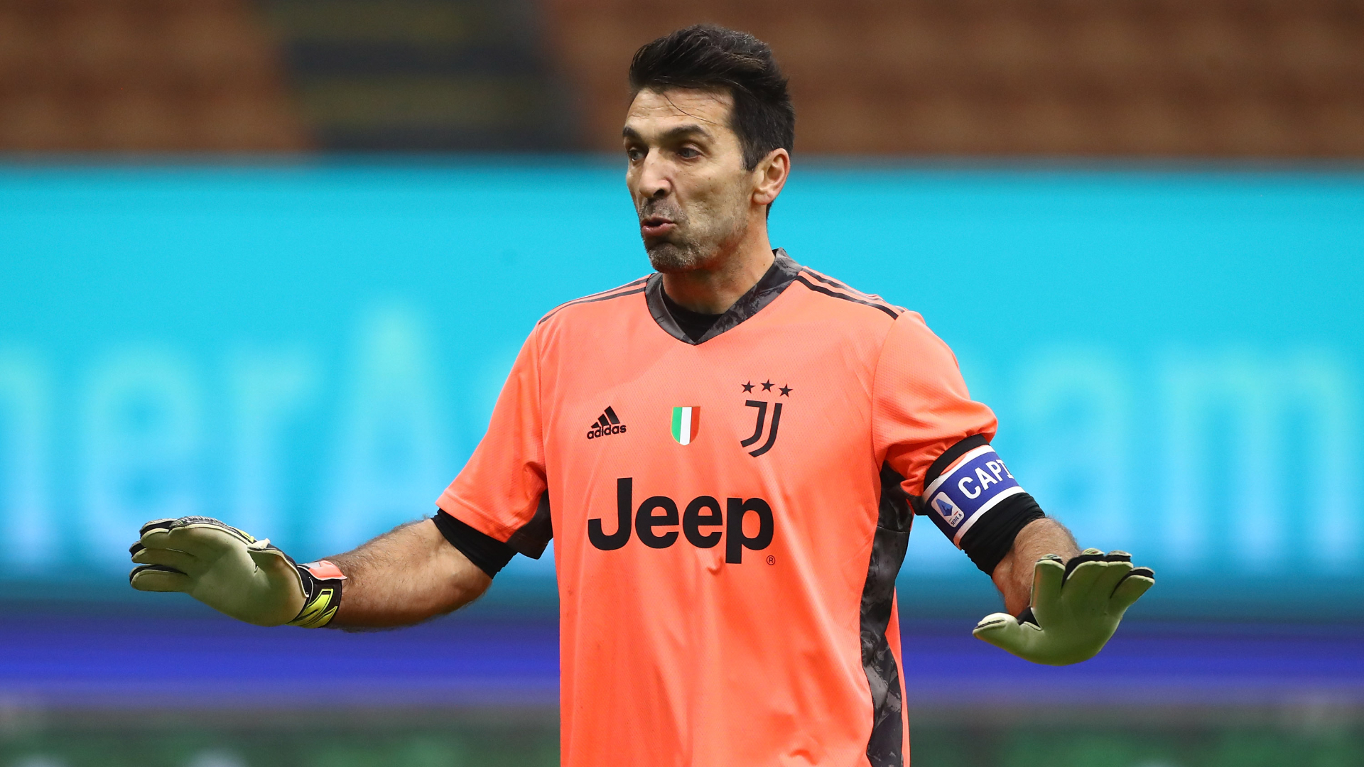 Juventus’un Tecrübeli Kalecisi Buffon’a Küfür Cezası