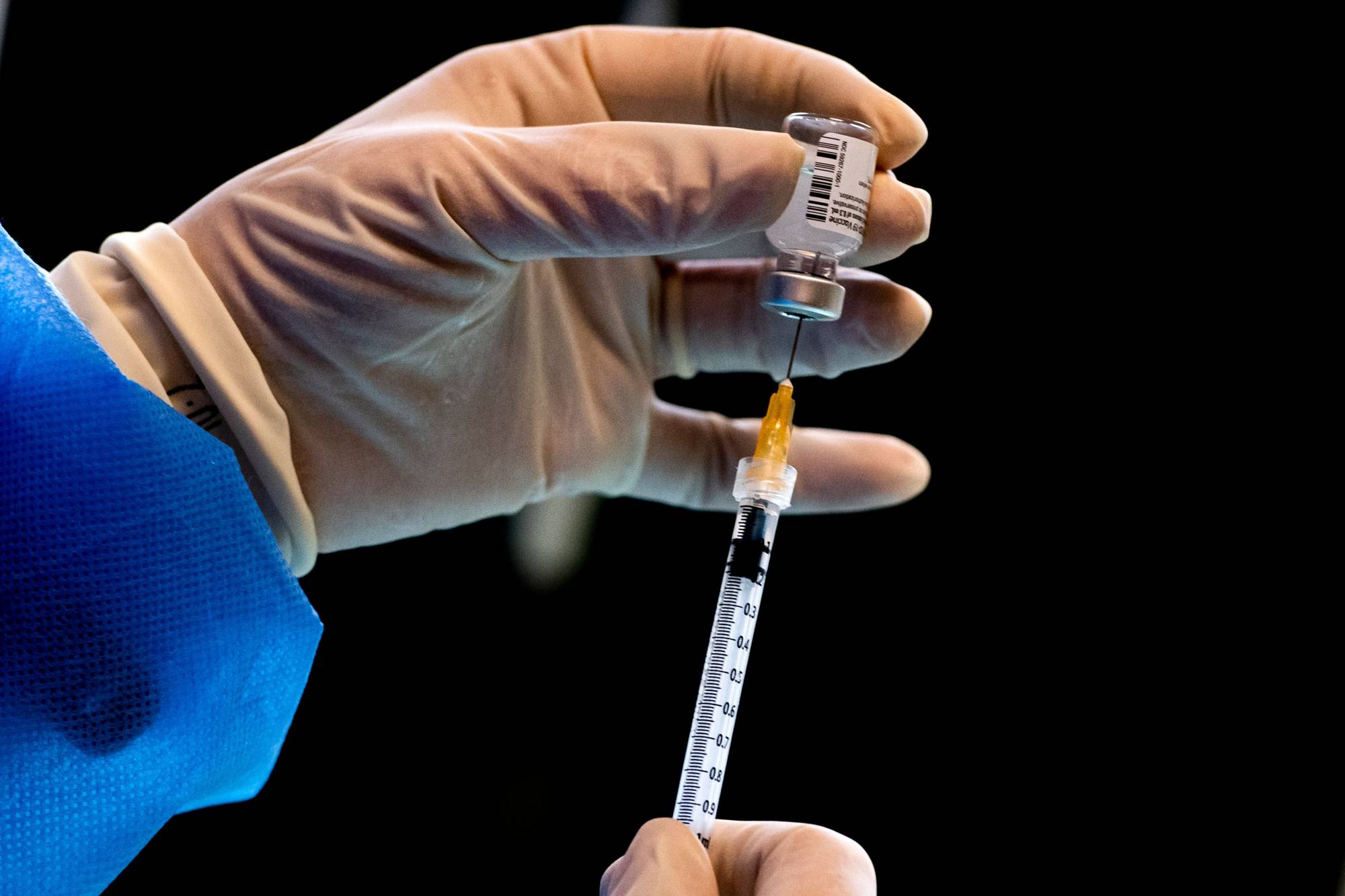 Aşı Yaptırmayı Reddedenler 60 Bin Euro Ceza Ödeyecek 