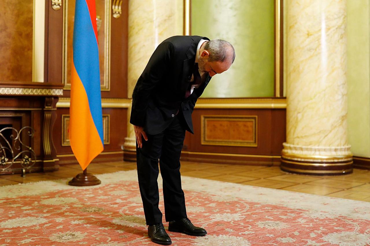 Ermenistan Başbakanı Paşinyan İstifa Edeceğini Açıkladı