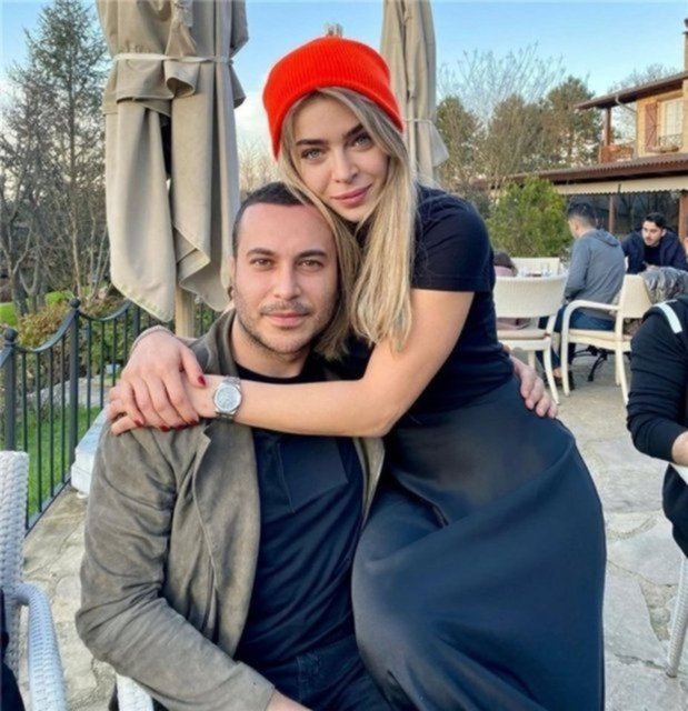 Evlilik Hazırlığındaki Öykü Çelik Ayrılık Haberini Duyurdu