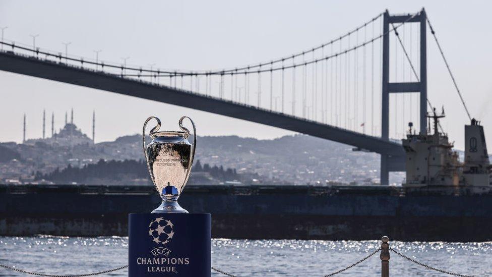 Dev Final Öncesi İngilizler Olimpiyat Stadı’nı İnceledi