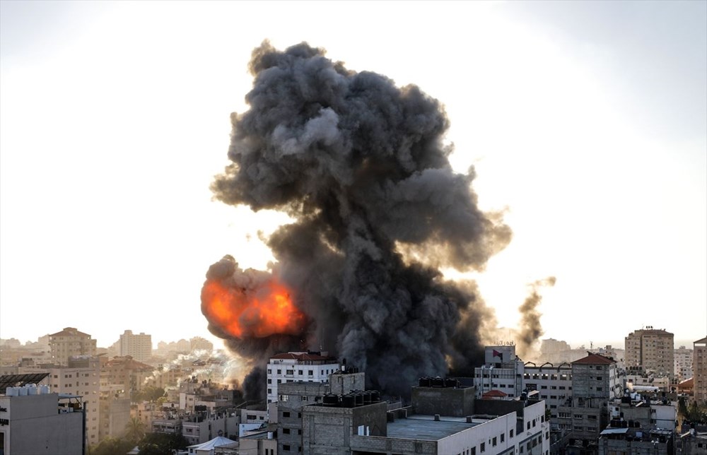 Gazze Bombardımanında 69 Filistinli Hayatını Kaybetti