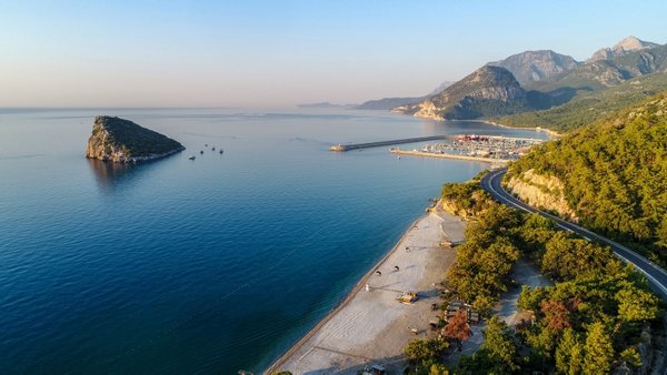 Antalya’da Mesire Alanları Doldu Taştı