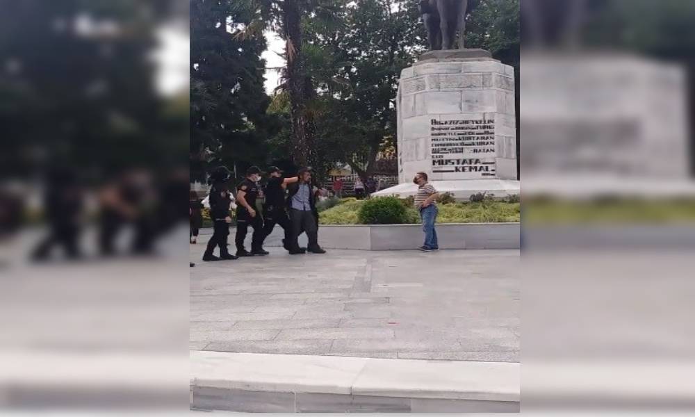 Bursa’daki Atatürk Heykeline Saldırı