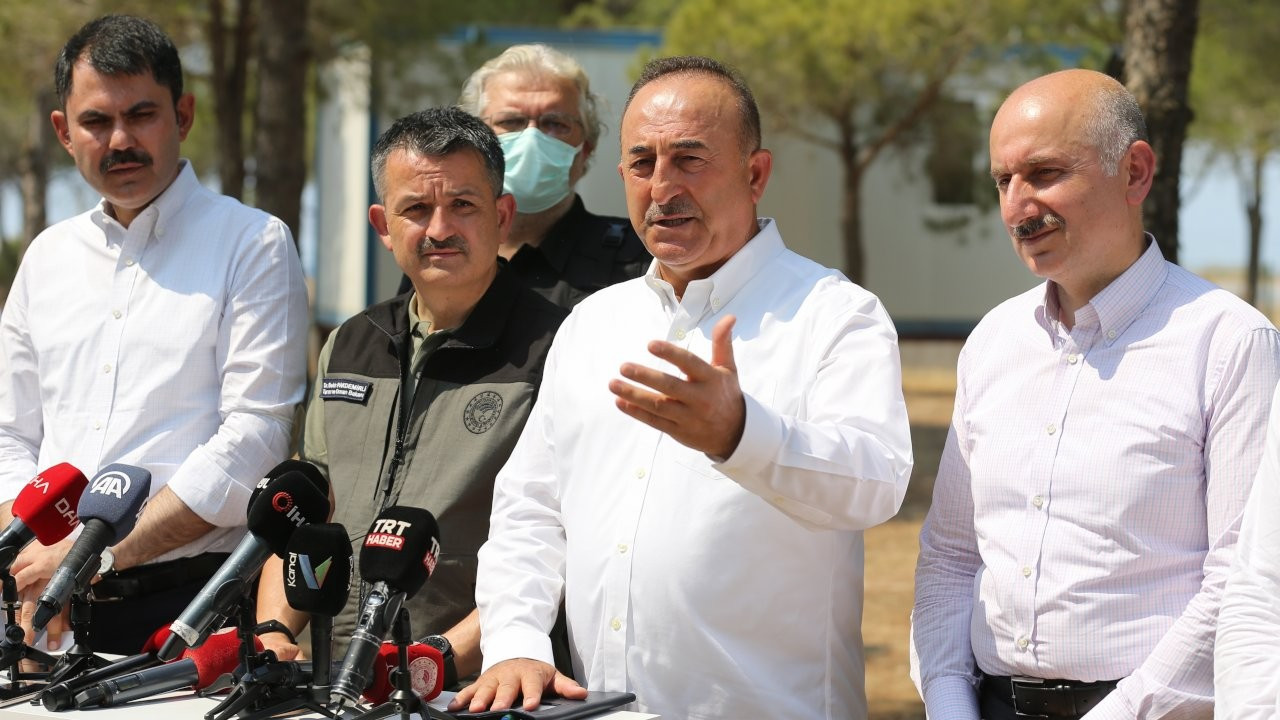 Dışişleri Bakanı Çavuşoğlu Nakdi Yardım İçin Hesap Açıldığını Duyurdu