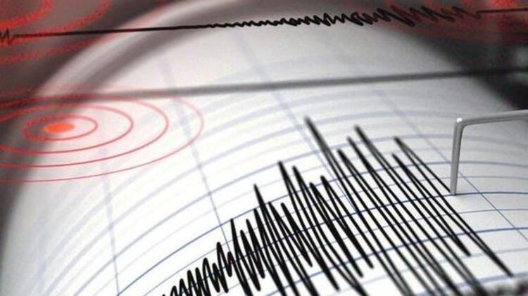 İzmir’de 1 Saat İçerisinde 47 Deprem Meydana Geldi