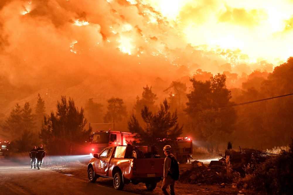Yunanistan’da Korkutan Yangın!