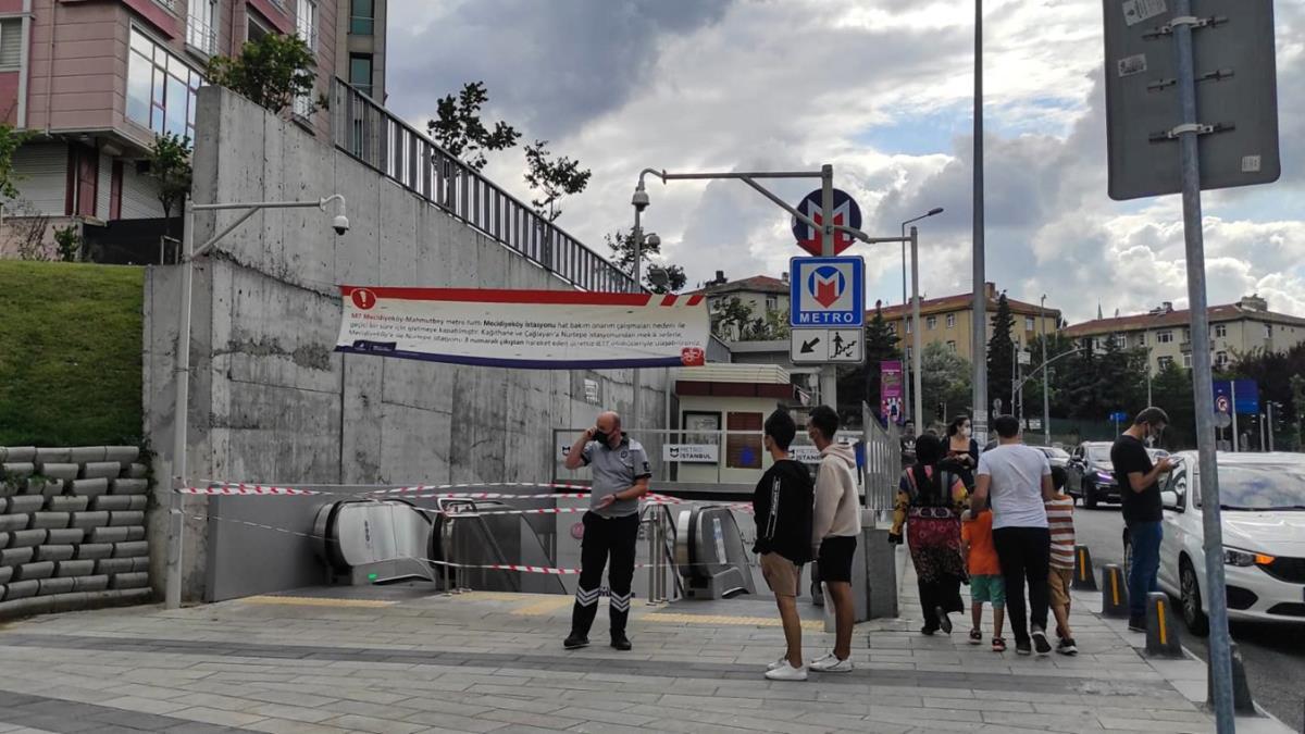 Mecidiyeköy - Mahmutbey Metro Hattında Yangın Çıktı