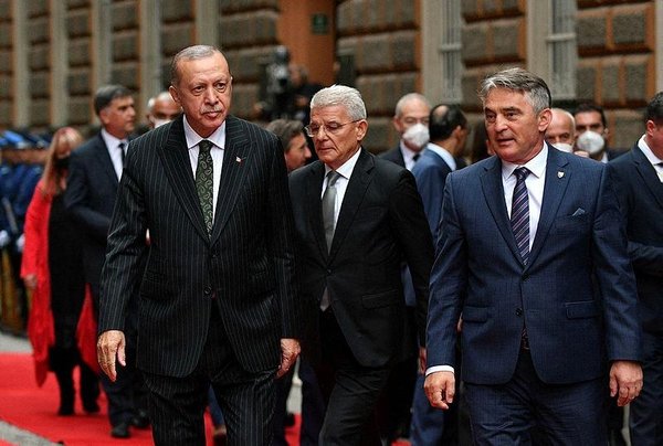 Cumhurbaşkanı Erdoğan Bosna-Hersek’te Afganistan’daki Durumu Değerlendirdi