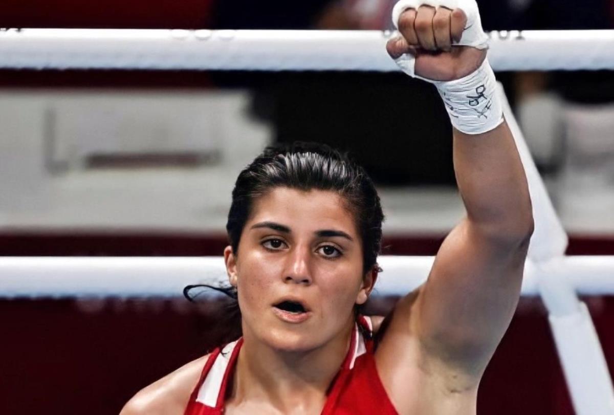 Milli Boksör Busenaz Sürmeneli, Olimpiyat Şampiyonu!