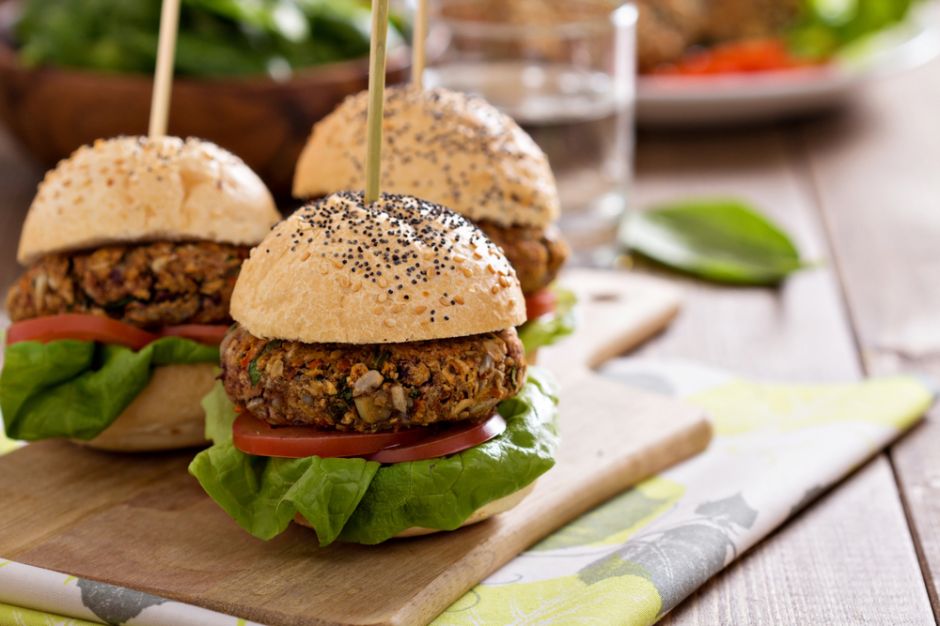Etsiz Hamburger Yapmak Mümkün: Vegan Burger Tarifi