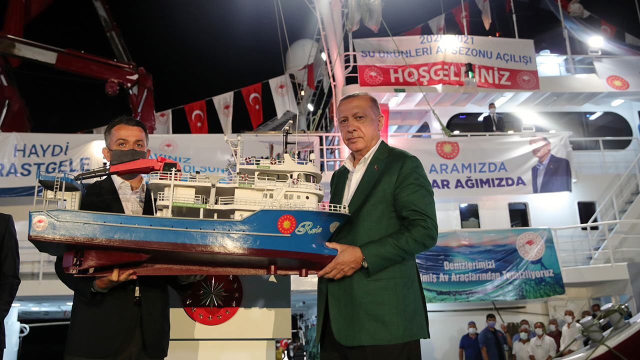 Cumhurbaşkanı Erdoğan'dan Balıkçılara: "Vira Bismillah!"