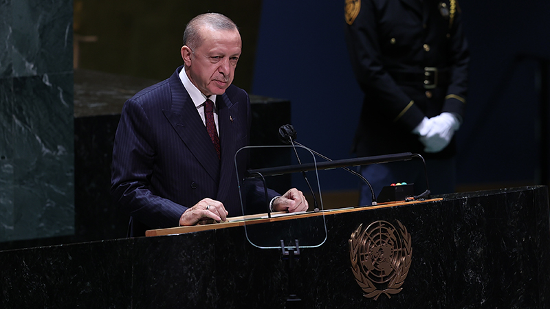 Cumhurbaşkanı Erdoğan ABD'nin Mülteci Politikasını Eleştirdi