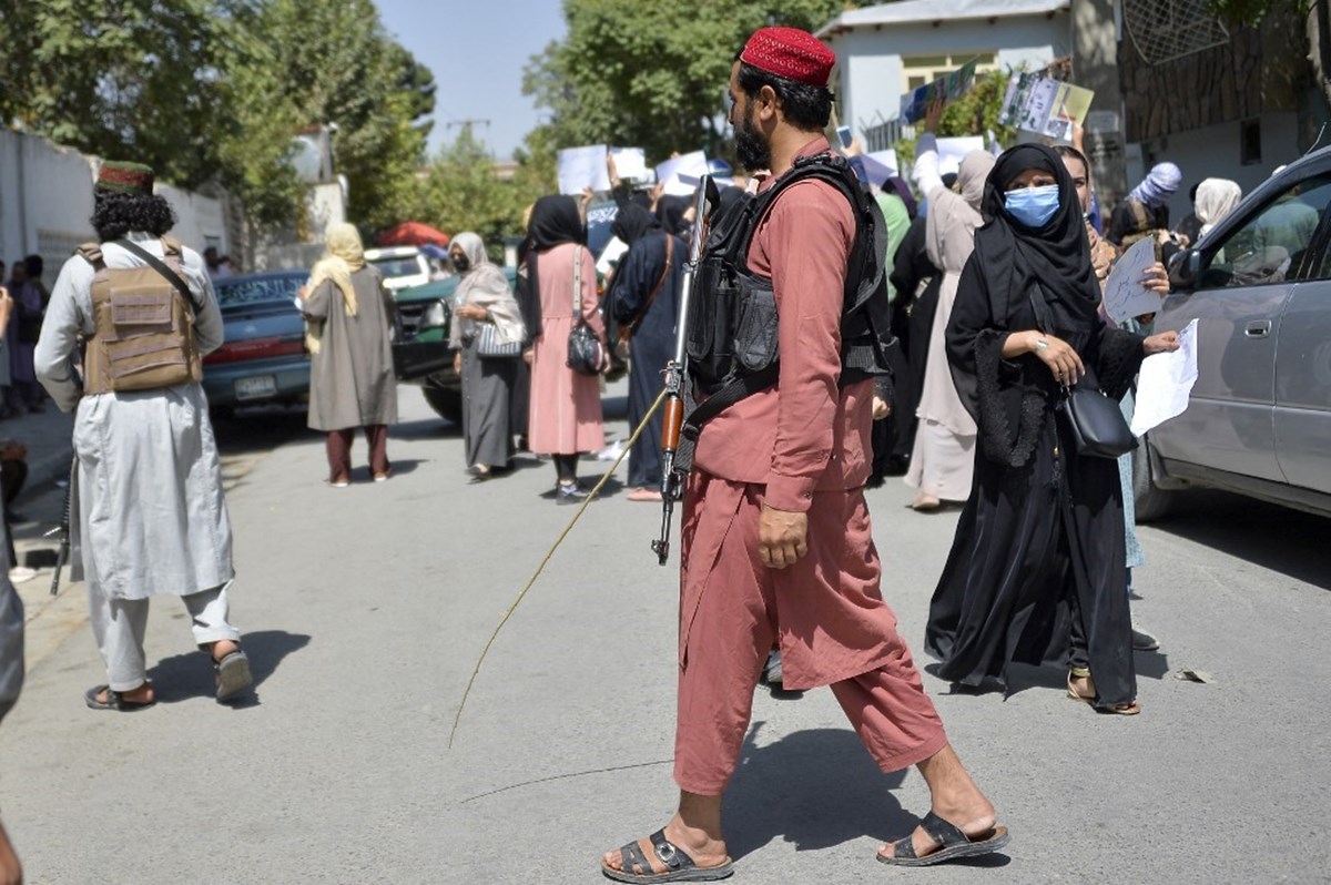 Taliban Ülkede Yaşayan Kadınlara Kriket Oynamayı Yasakladı