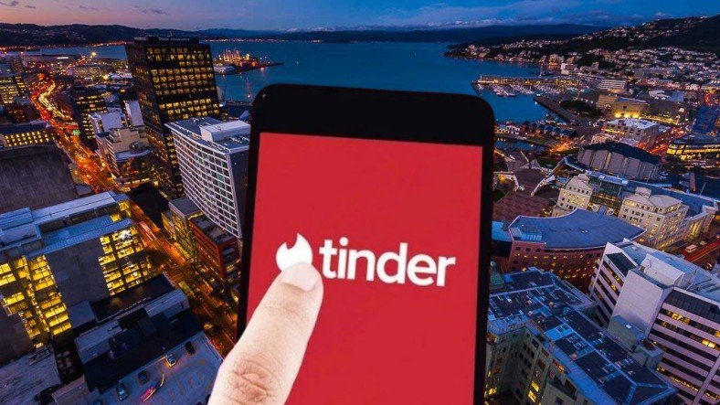 Ev Almak İsteyen Yeni Zelandalı Gençler Tinder’da Partner Arıyor