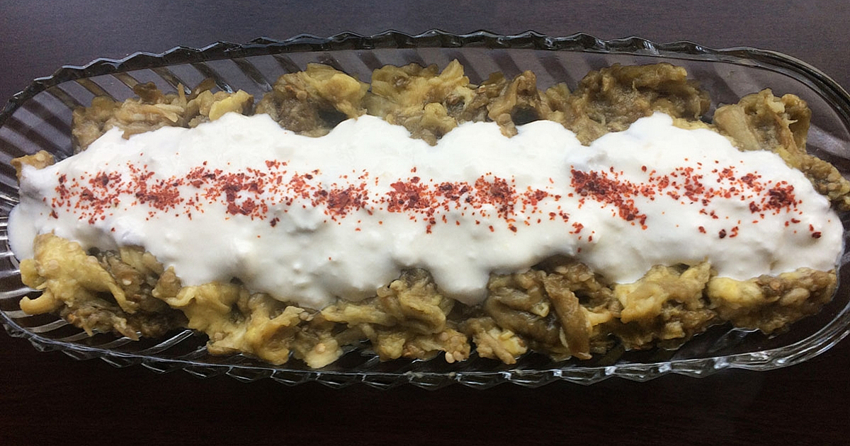 Mezelerin En Hası: Yoğurtlu Patlıcan Salatası