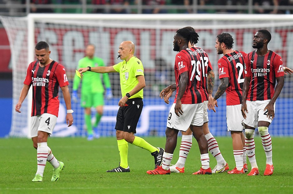 Milan-Atletico Maçındaki Hatanın Faturası Bitigen'e Kesildi!