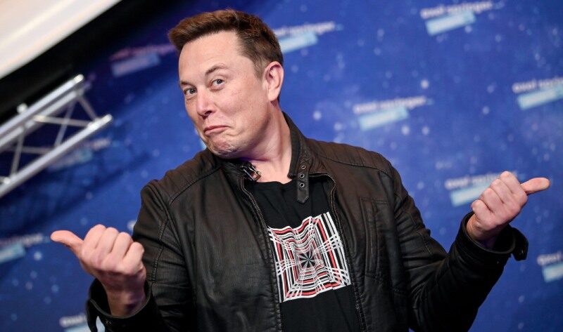 Elon Musk Dünyanın İlk Trilyoneri Olabilir!