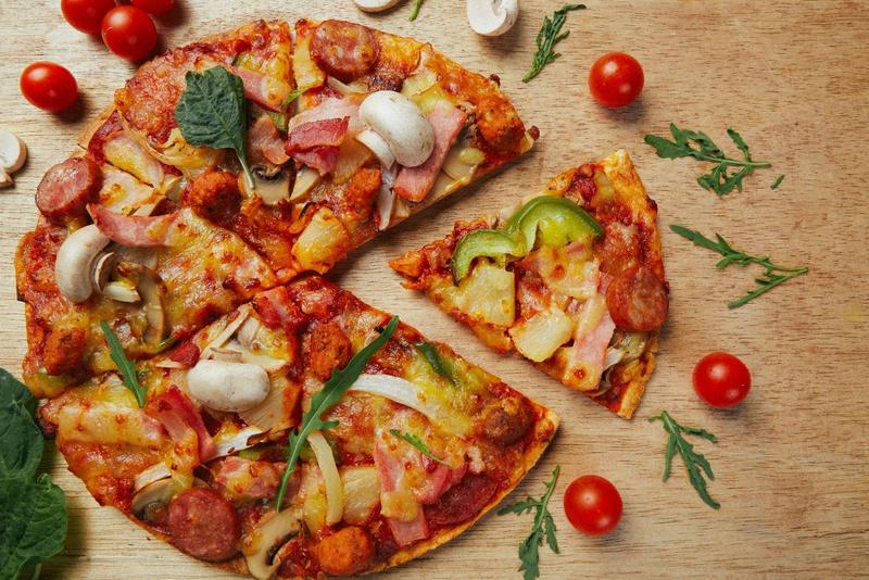 Düşük Kalorili Fit Pizza Tarifi