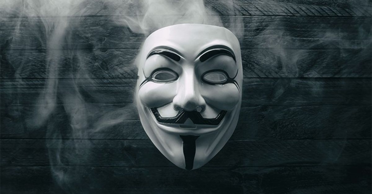 Anonymous Bu Kez “1,5 Milyar Facebook Kullanıcısı Verileri” Hakkında Konuştu!