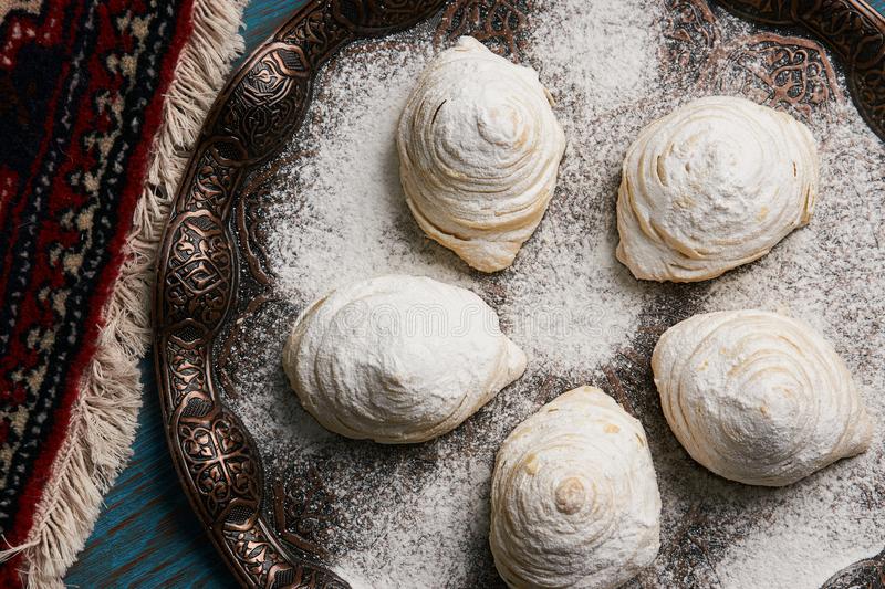 Azeri Tatlısı Badambura Nasıl Yapılır?