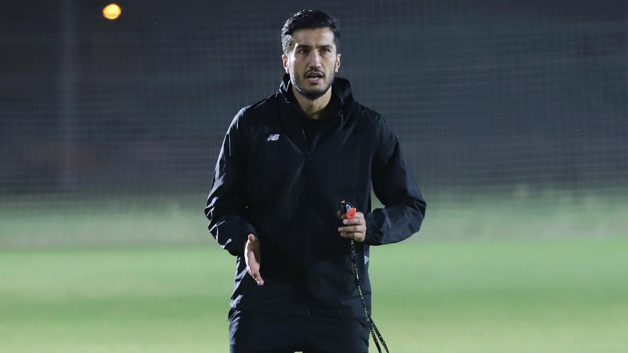 Antalyaspor’un Yeni Hocası Nuri Şahin İlk Antrenmanına Çıktı