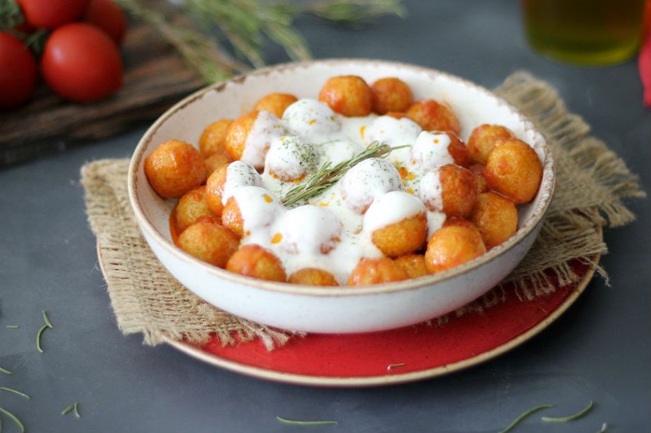 Sıra Dışı Bir Tarif: Tarhana Köftesi