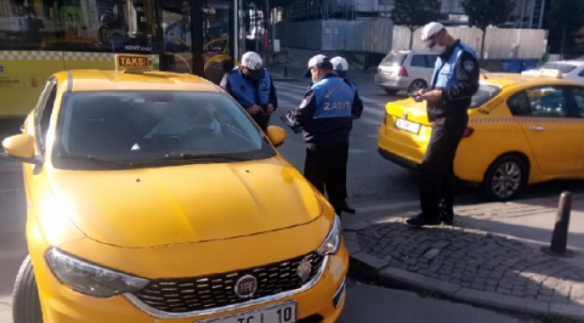 İstanbul'da Taksi Terörü; Önce Küfür Etti Ardından Üzerine Yürüdü