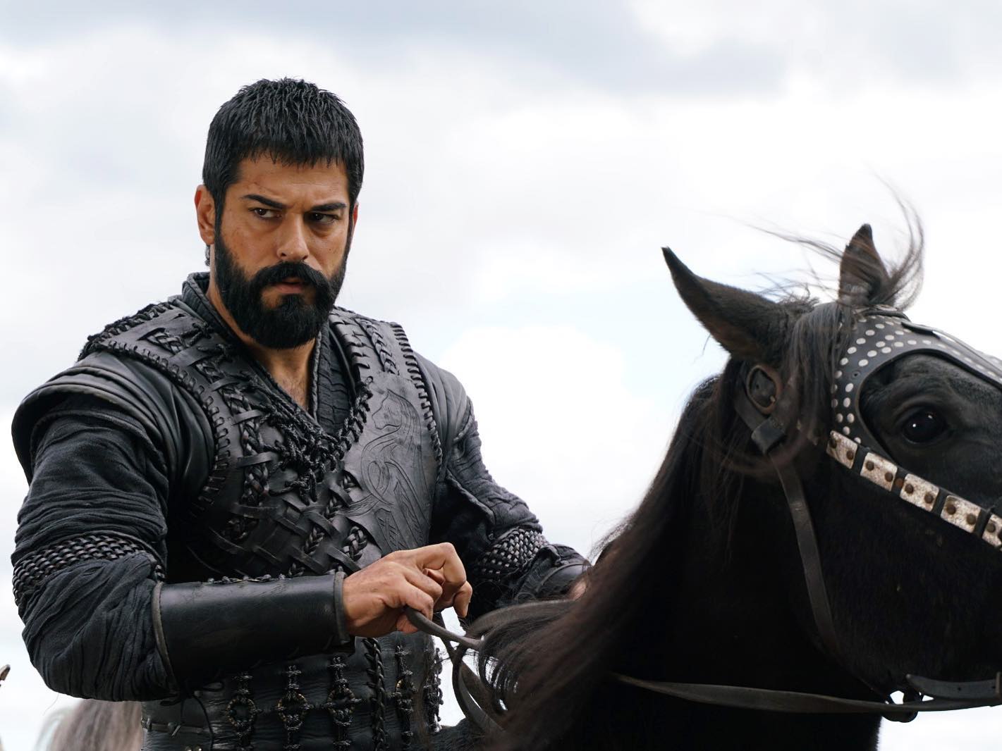 Burak Özçivit Hakkında 4 Yıl Hapis İstemi!