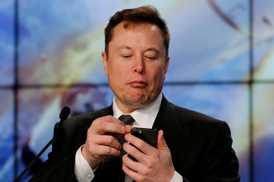 Elon Musk, Tesla Hisselerine Yönelik Anketini Eleştiren Senatörle Dalga Geçti