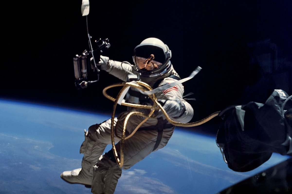 NASA Eski Astronotu, Uzay Yürüyüşü Sırasında Suyla Boğulmaktan Son Anda Kurtulduğunu Açıkladı
