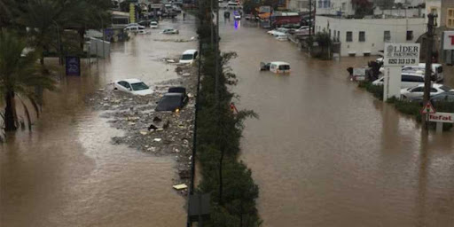Bodrum’da Şiddetli Yağış Sebebiyle Ev ve İş yerleri Sular Altında Kaldı