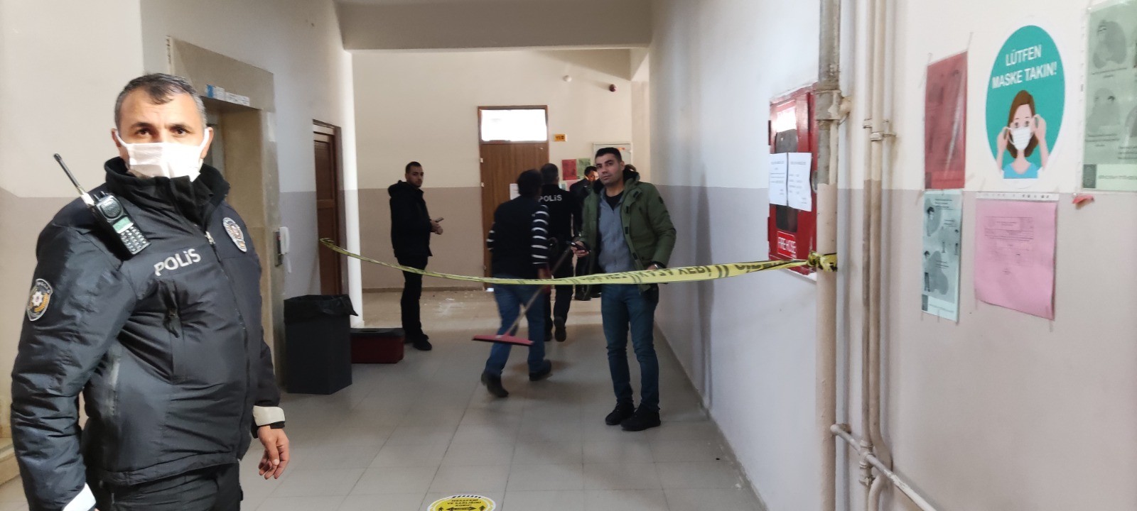 Diyarbakır’da Korkunç Olay; Genç Kız Okula Getirdiği Silahla İntihar Etti