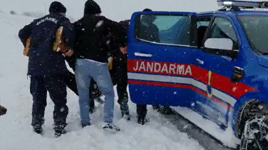 Tipi Yüzünden Donmak Üzere Olan Vatandaş Son Anda Kurtarıldı
