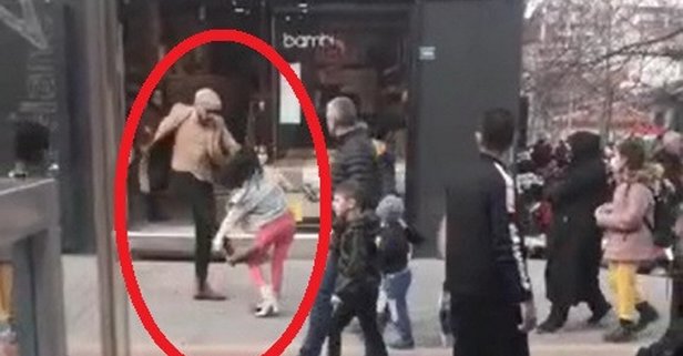 Cadde Ortasında Kadını Tekmeledi Esnaf Tepki Gösterdi