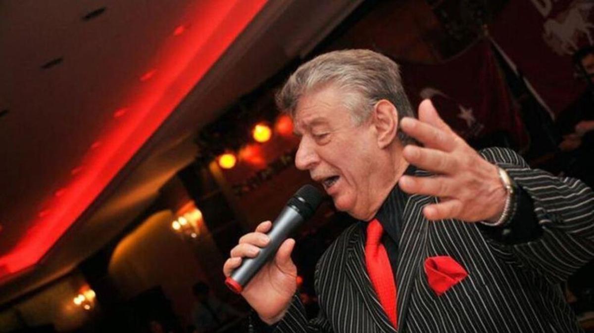 Türk Halk Müziği Yorumcusu Arif Şentürk Hayatını Kaybetti