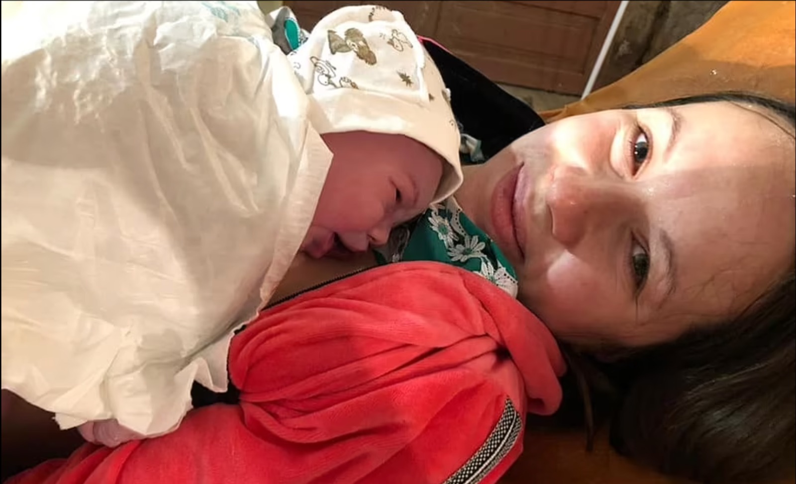 Saldırı Altındaki Ukrayna'da Bir Sığınakta Bebek Dünyaya Geldi