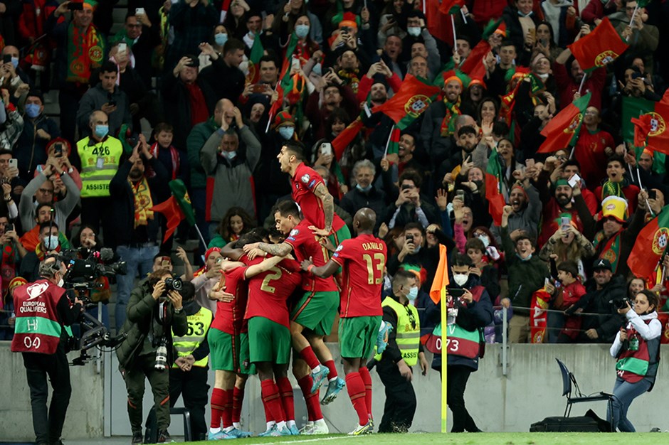 Ronaldo’lu Portekiz Dünya Kupası Biletini Kaptı!