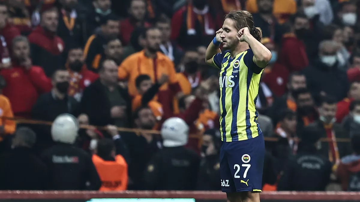 Fenerbahçe’ye Crespo’dan Kötü Haber: “Kırık Var!”