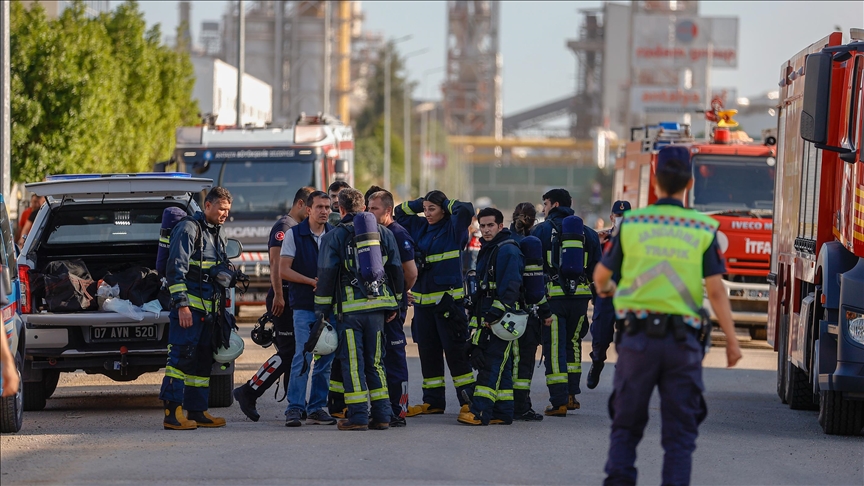 Antalya’daki Fabrikada Gaz Sızıntısı: 2 İşçi Hayatını Kaybetti