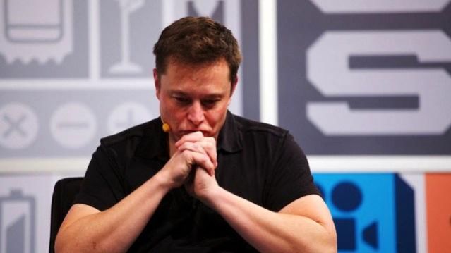 Elon Musk’ın Özel Jetinde Çalışan Hostese Tacizde Bulunduğu İddia Edildi