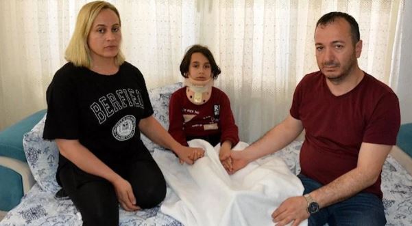 Ortaokulda Kavga; Talihsiz Emir'in Boynu Kırıldı