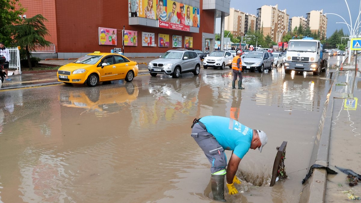 Ankara Sele Teslim Oldu