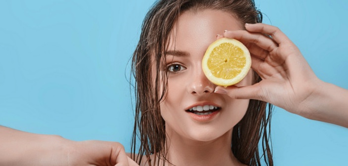 Limon Kullanarak Saçlarınıza Işıltı Katabilirsiniz!