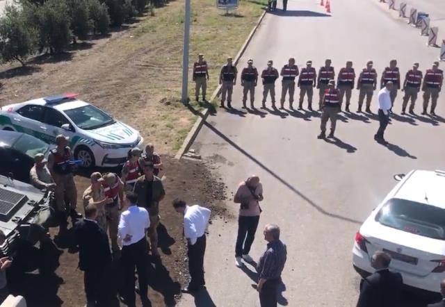 Ümit Özdağ'ın Hatay'a Girişi Jandarma Tarafından Engellendi