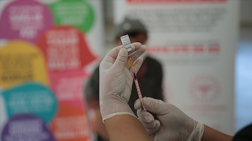 Covid-19 Vakaları Arttı ‘Hatırlatma Dozu’ Yeniden Gündeme Geldi