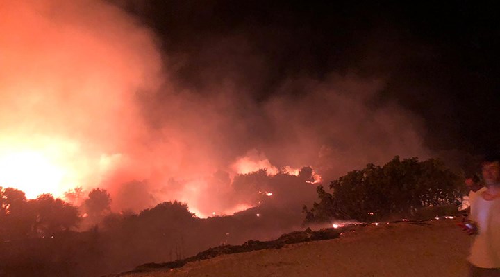 İzmir Valisi Köşger’den Çeşme’deki Yangına İlişkin Açıklama