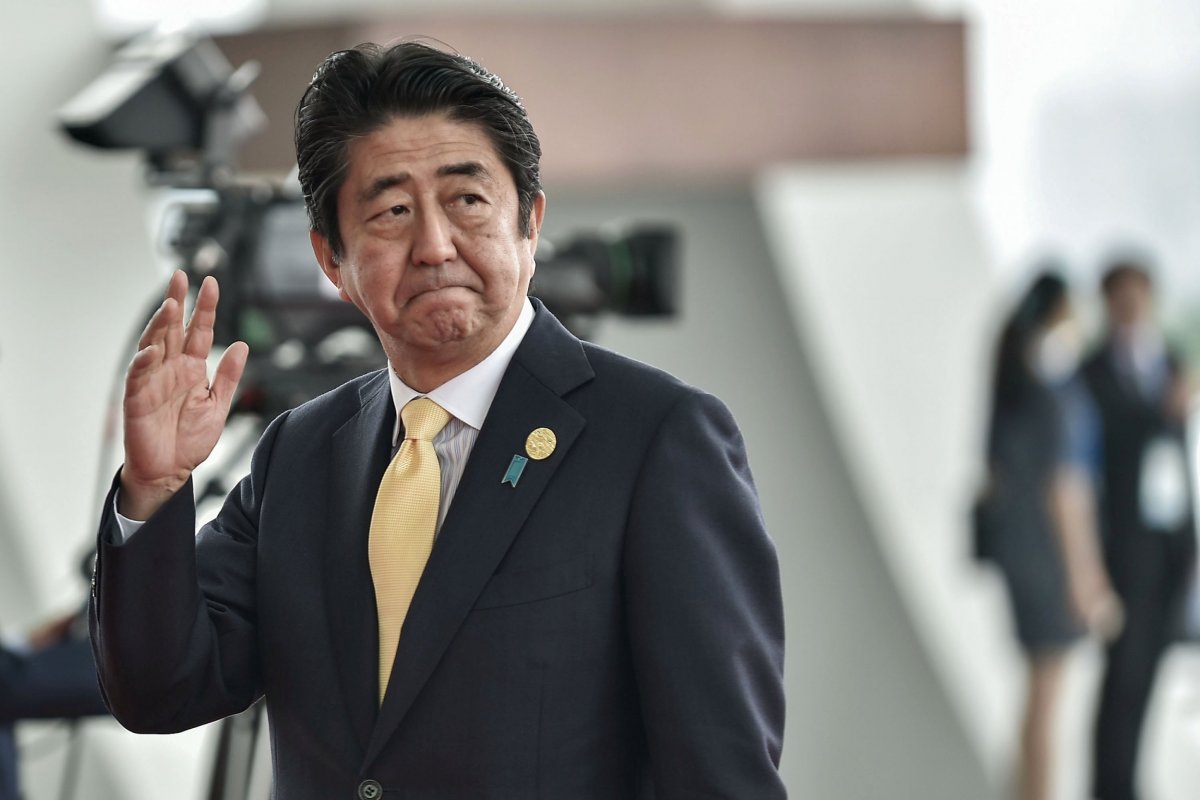 Eski Japonya Başbakanı Öldürüldü